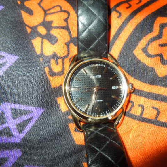 Citizen Eco-Drive Leather Band Watch - Picture 3 of 9